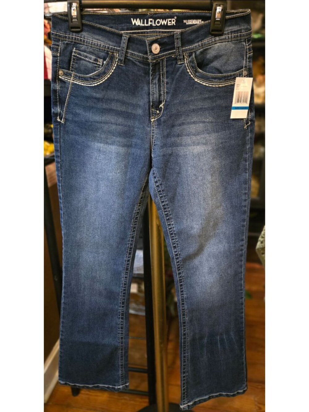 WB #2013 Womens New, sz 9 short Sunflower distressed jeans with stretch